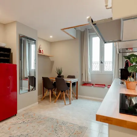 Apartment The Mazz House *