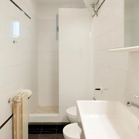 The Mazz House Апартаменти *