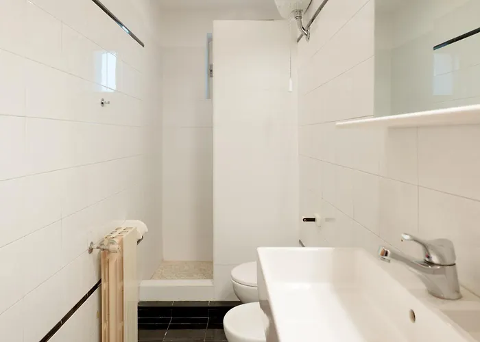 The Mazz House Апартаменти *